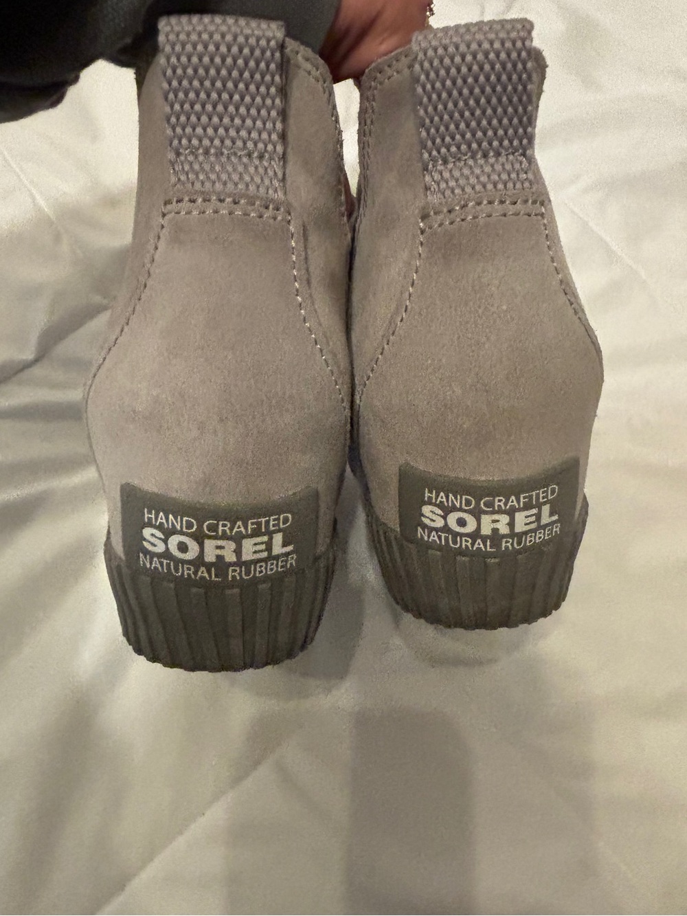 Sorel Out 'N About wedge booties w stylish grey suede upper & rubber soles,8.5
